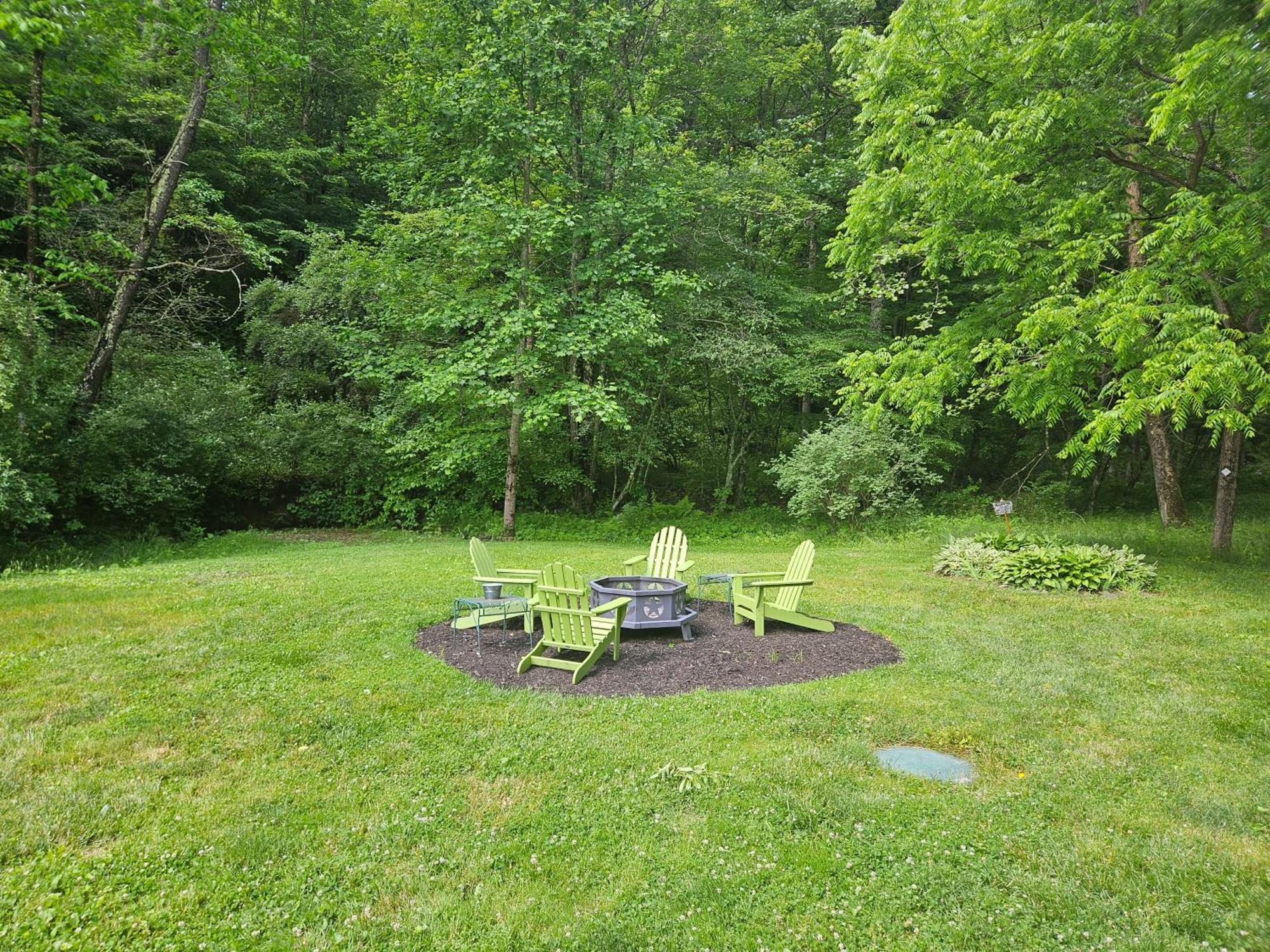 Frog Hollow At Hocking Vacations Logan Exteriér fotografie